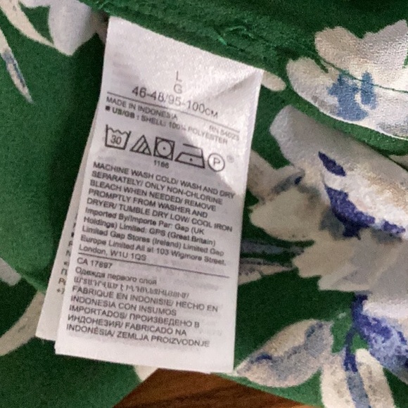 Banana Republic crepe top - Picture 6 of 6